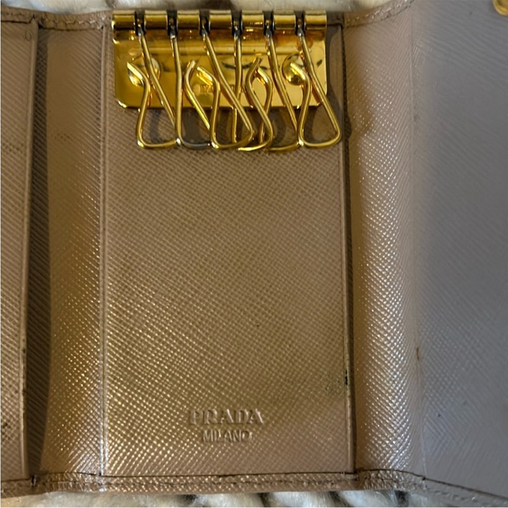 Prada Key Holder & Chloe Wallet Bundle - Picture 9 of 16